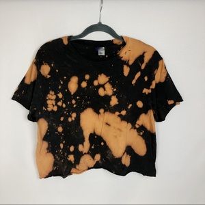 🦋Black acid washed cropped tee